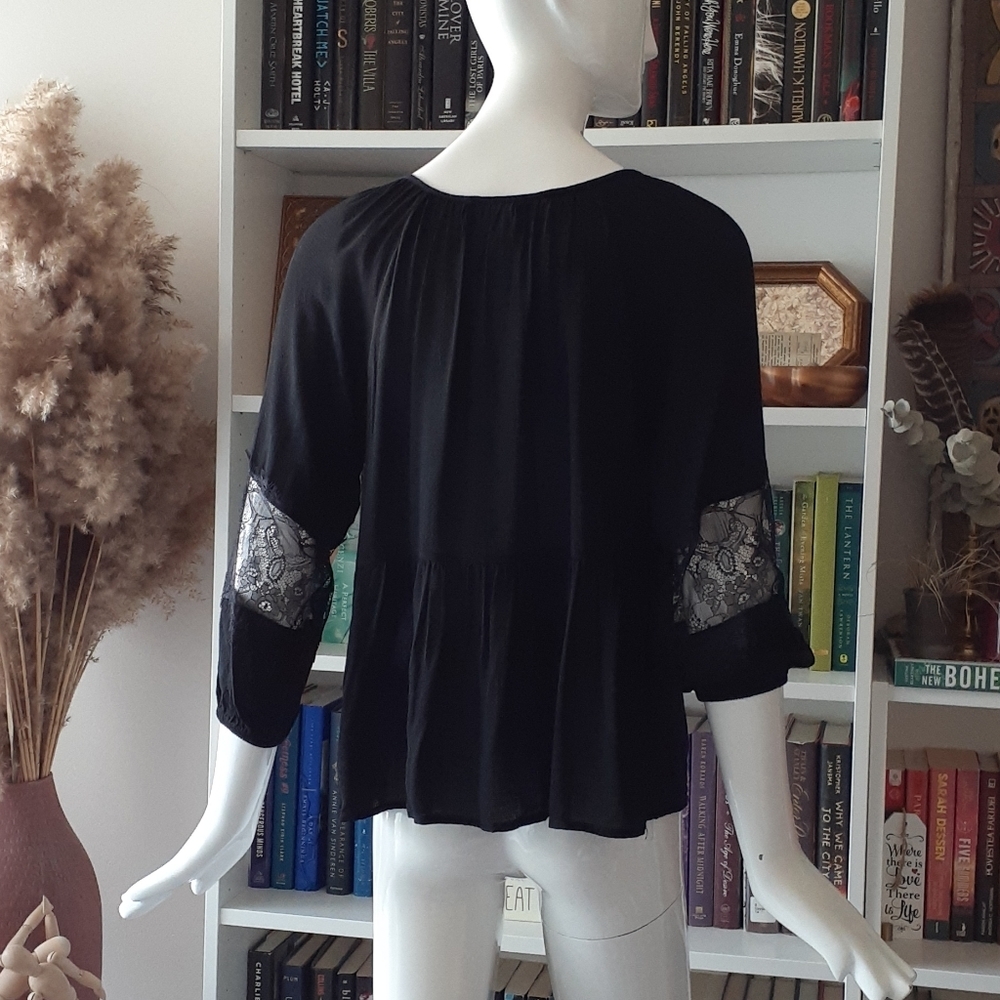 Collective concepts Boldizar lace detail blouse - Picture 5 of 10